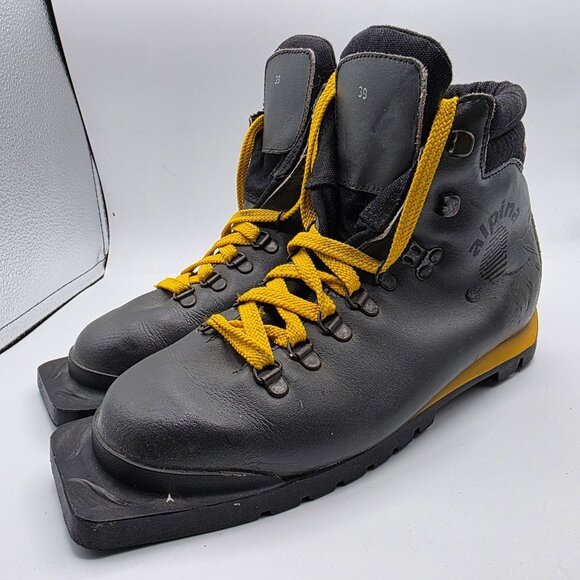 Alpina 3 Pin 75mm Nordic Norm XC Ski Boots Mens Size 39 Black Yellow Vibram - Picture 3 of 14
